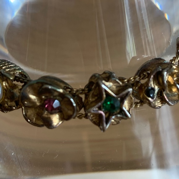 Vintage Victorian Revival Slide Charm Faux Pearl & Crystal Woman’s Bracelet - Picture 11 of 13